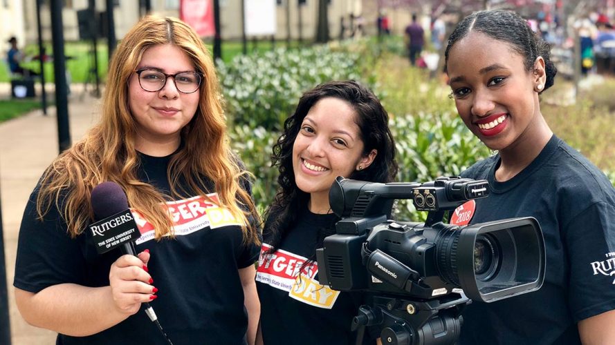 Tania Mota, Ivana Melara and Corena Gonzalez. Photo by Hébert Peck, 2019